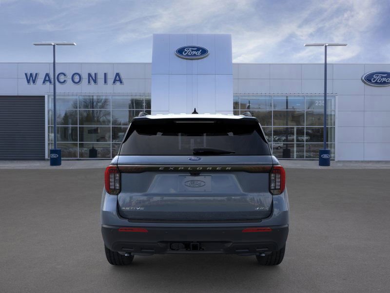 New 2025 Ford Explorer Active image 5