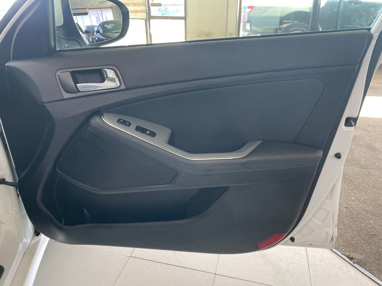 Used 2015 Kia Optima SX image 25