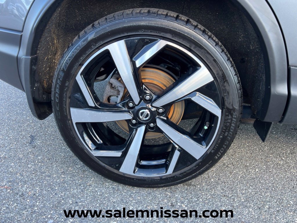 Used 2022 Nissan Rogue Sport SL AWD/4WD image 28