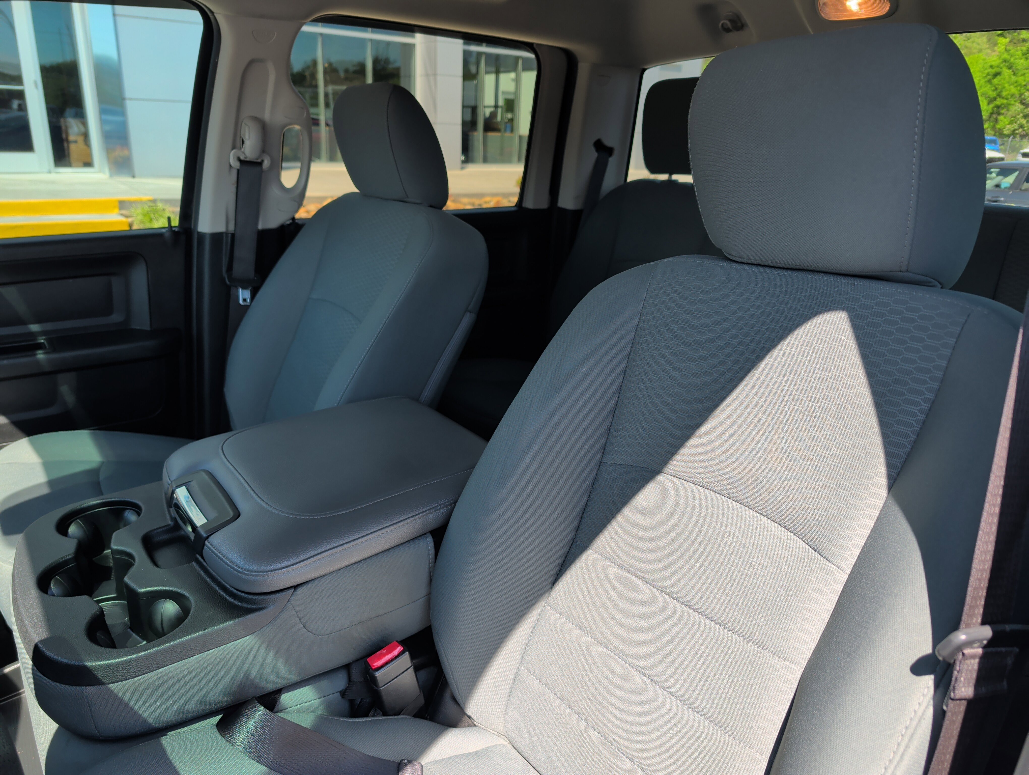 Used 2017 RAM 1500 Express w/ Express Value Package AWD/4WD image 15