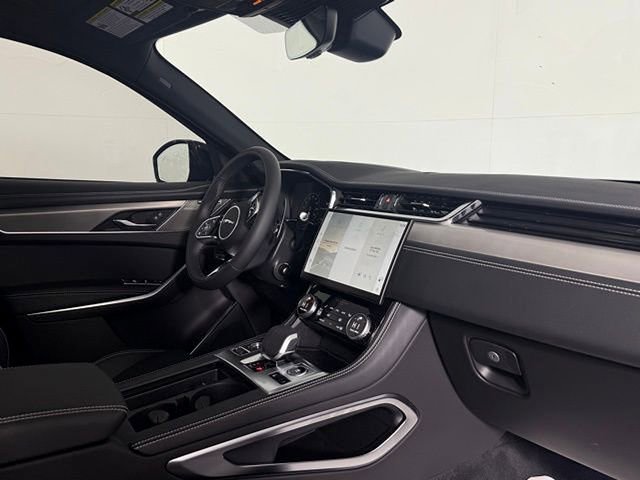 New 2026 Jaguar F-PACE R-Dynamic S image 20