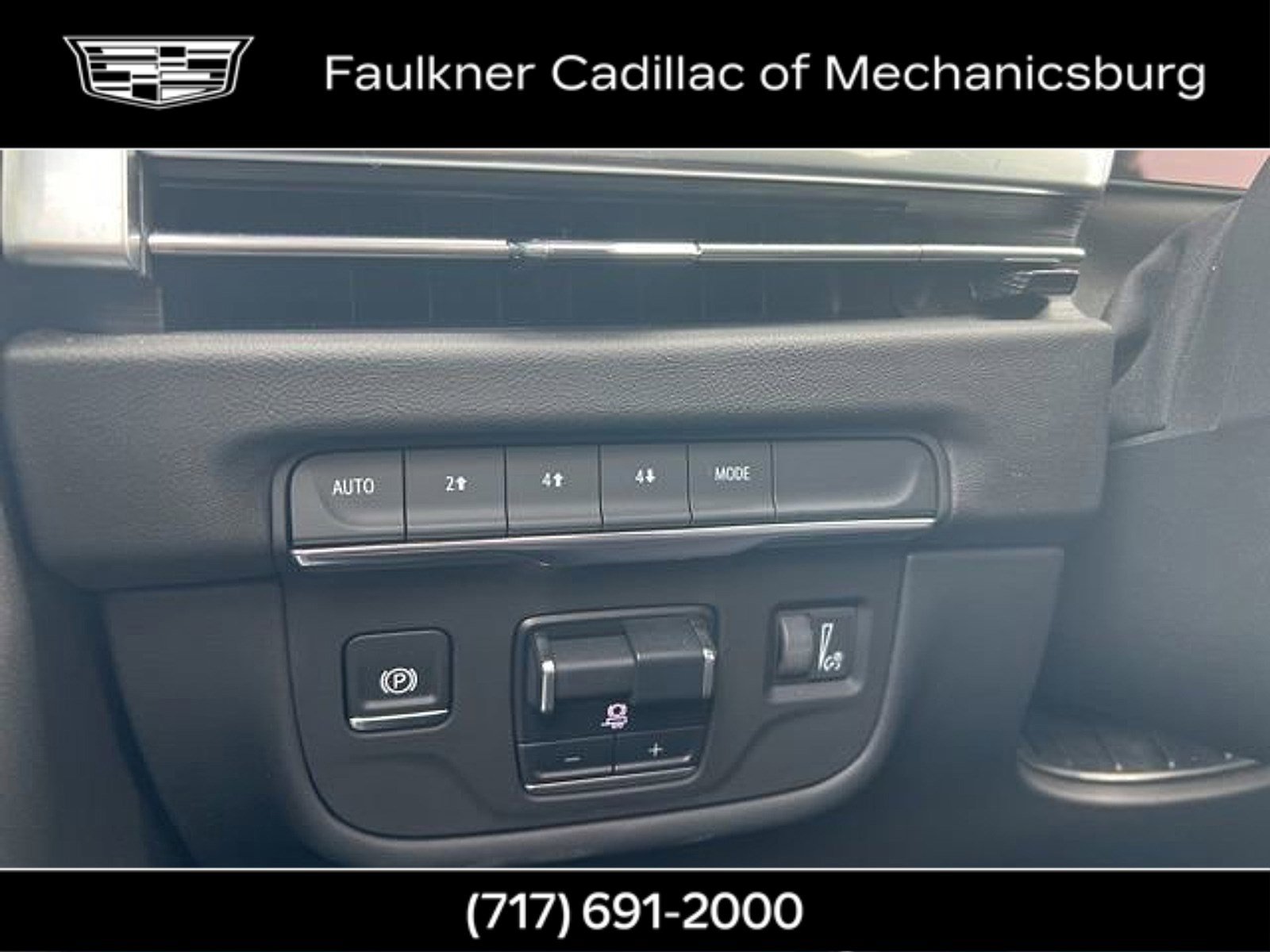 Certified 2025 Cadillac Escalade Premium Luxury image 33