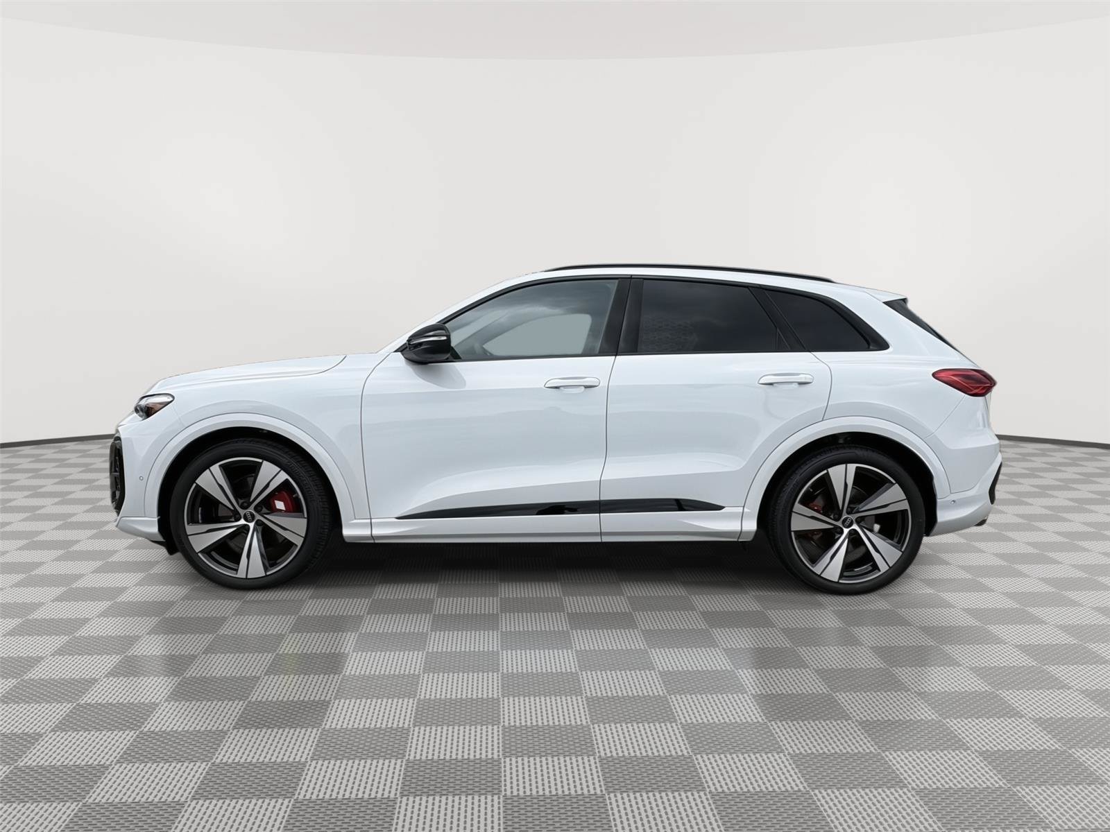 New 2026 Audi SQ5 Premium Plus AWD/4WD image 2