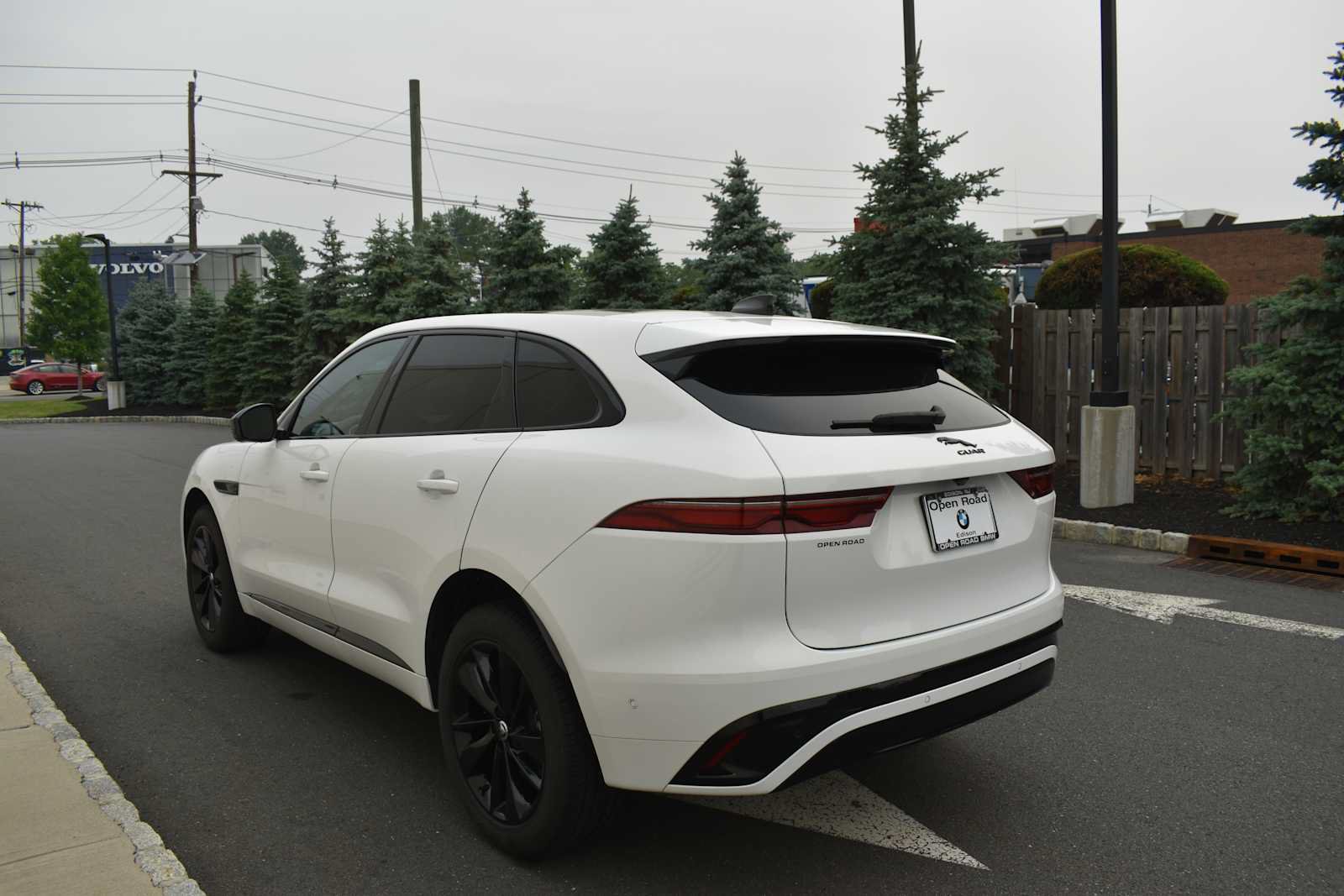 Used 2024 Jaguar F-PACE R-Dynamic S AWD/4WD image 7