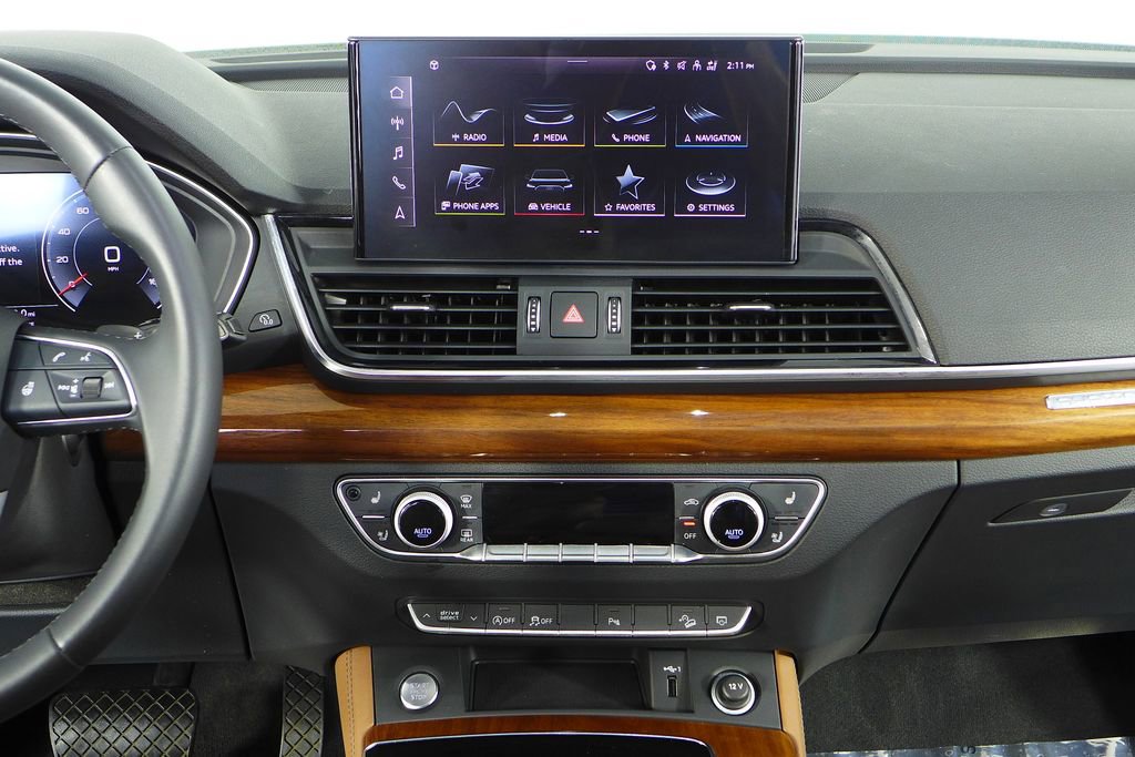 Used 2023 Audi Q5 2.0T Premium Plus w/ Premium Plus Package AWD/4WD image 26