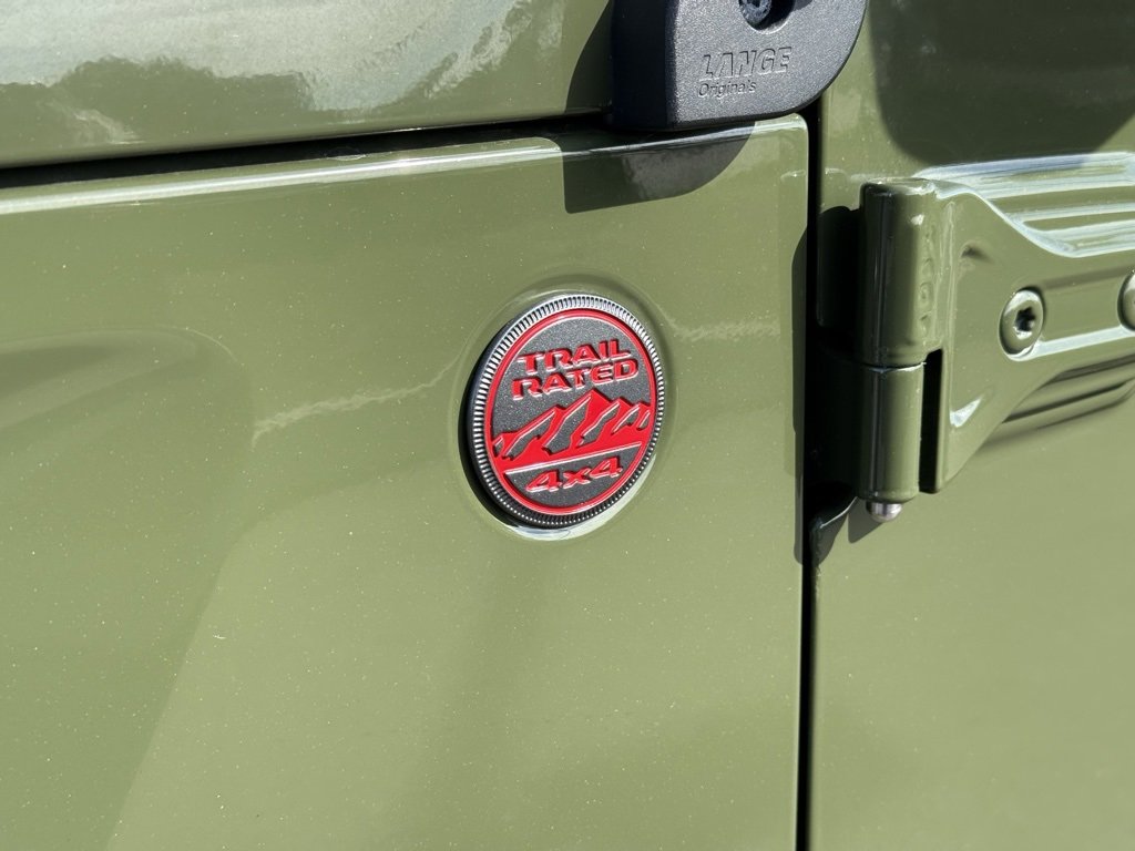 Used 2021 Jeep Wrangler Rubicon w/ Cold Weather Group image 8