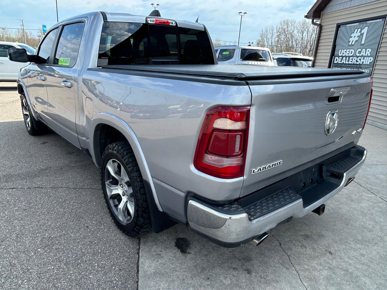 Used 2019 RAM 1500 Laramie AWD/4WD image 7