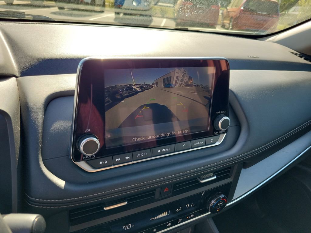 Used 2024 Nissan Rogue SV image 23