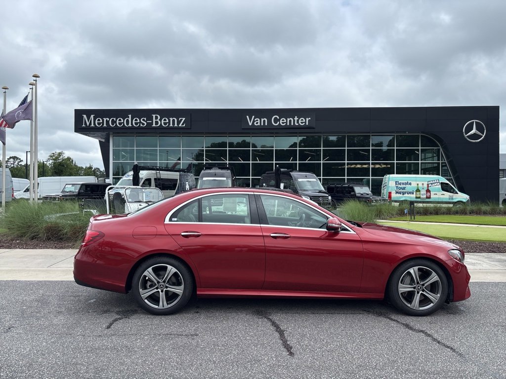 Used 2020 Mercedes-Benz E 350 Sedan image 2