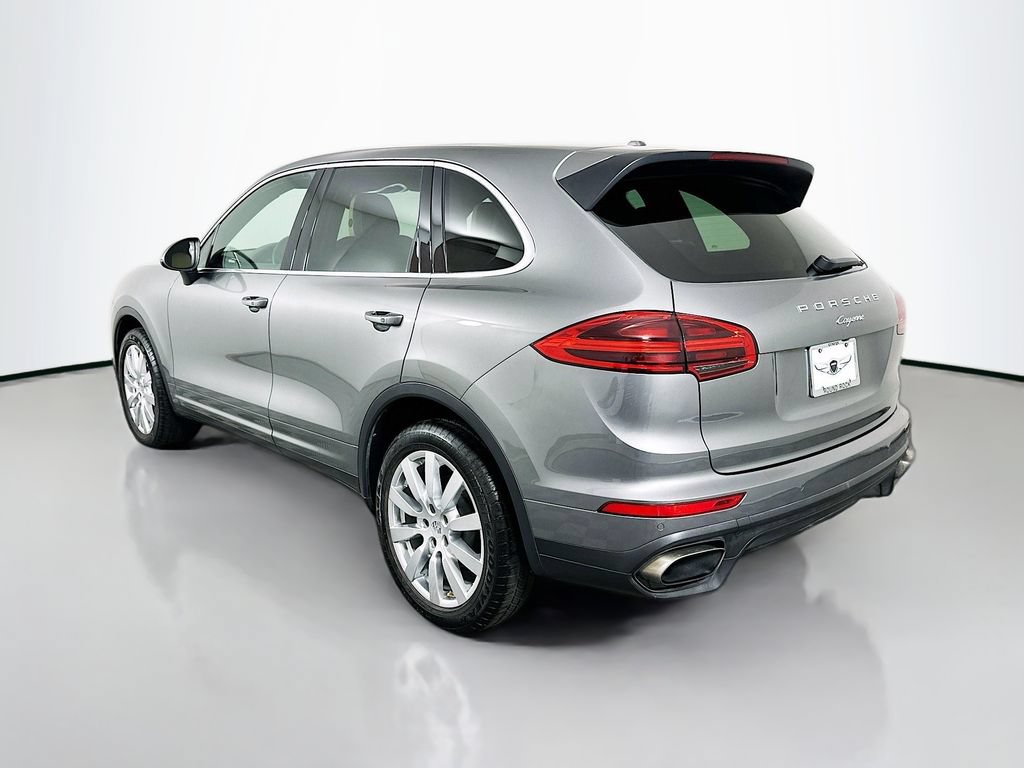 Used 2016 Porsche Cayenne AWD/4WD image 7