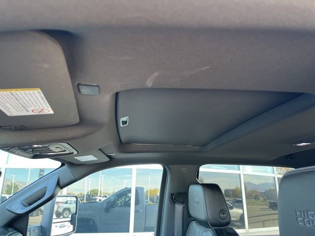 Used 2020 Chevrolet Silverado 2500 High Country w/ Z71 Off-Road Package image 12