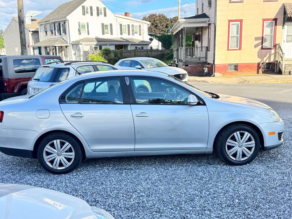Used 2009 Volkswagen Jetta S FWD image 4