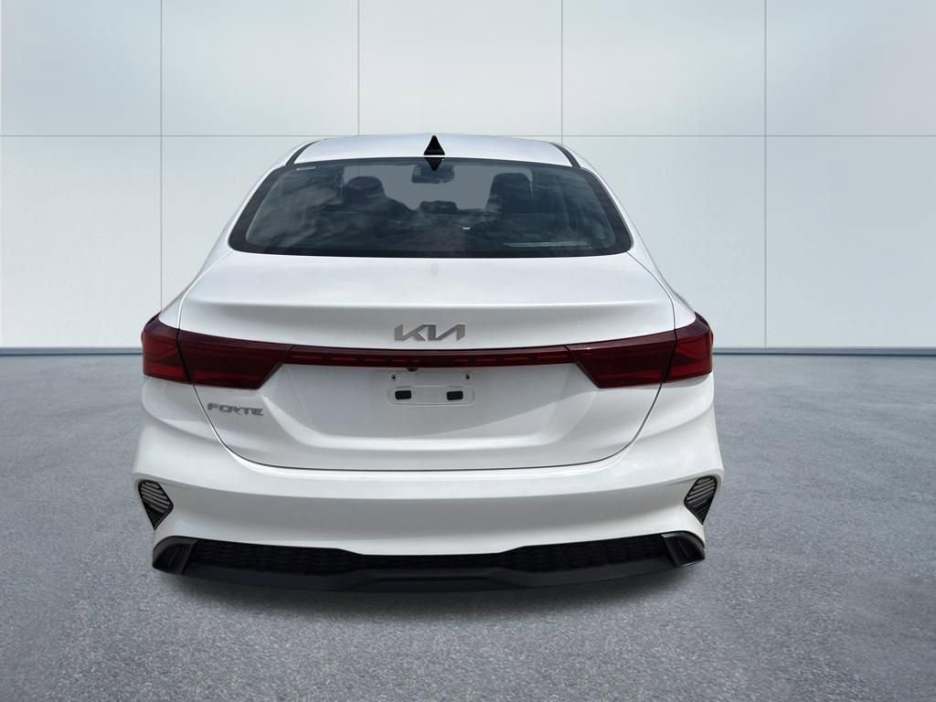 Used 2024 Kia Forte LXS FWD image 6