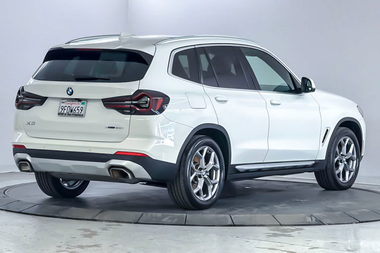Used 2023 BMW X3 xDrive30i w/ Premium Package AWD/4WD image 2
