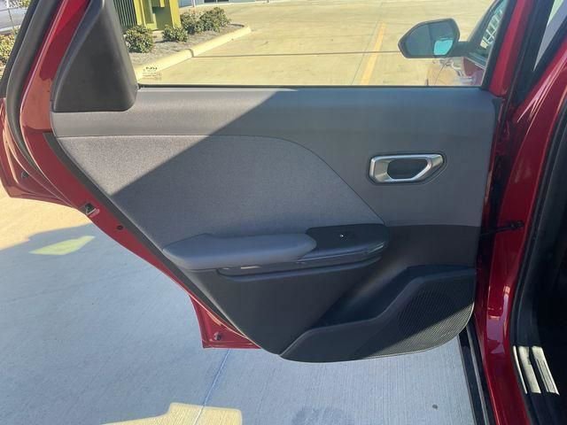 Used 2025 Kia K4 EX image 15