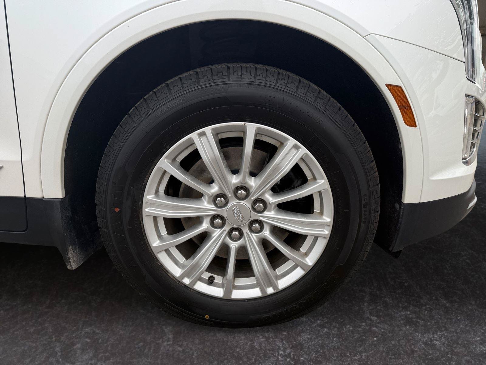 Used 2022 Cadillac XT5 Luxury w/ LPO, Floor Liner Package AWD/4WD image 29