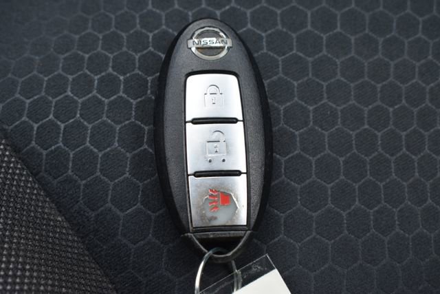 Used 2012 Nissan Juke SV image 29