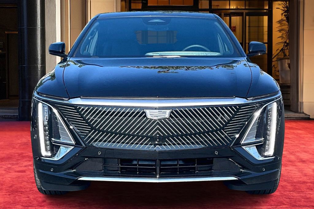 New 2026 Cadillac Lyriq Luxury image 3