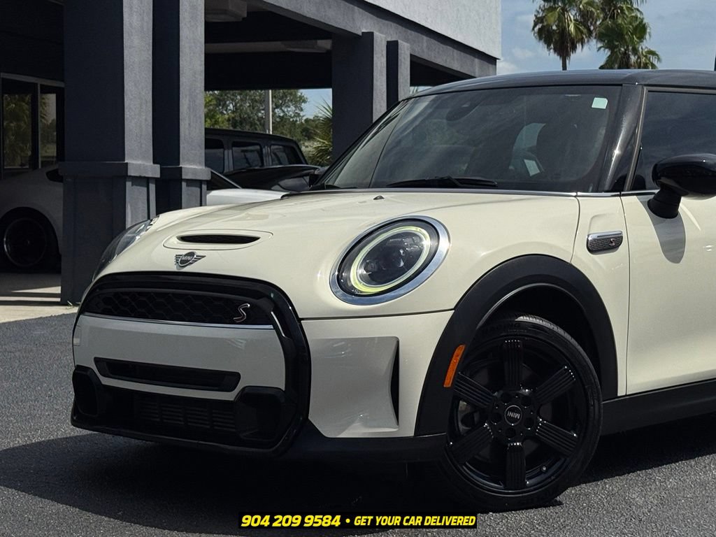 Used 2023 MINI Cooper S w/ Signature Upholstery Package FWD image 2
