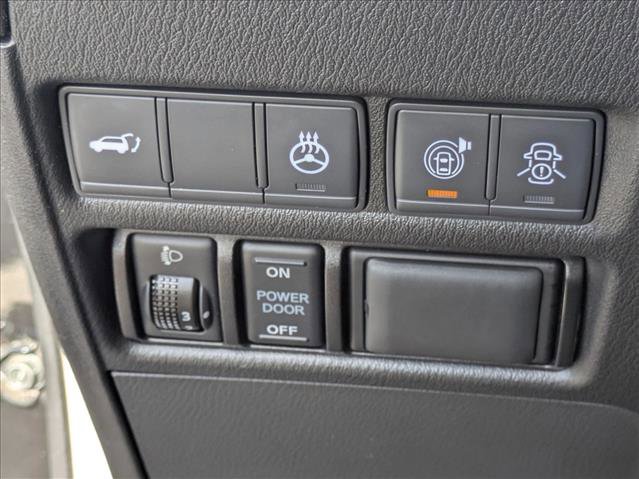 Used 2019 Nissan Armada Platinum w/ Captain's Chairs Package image 13