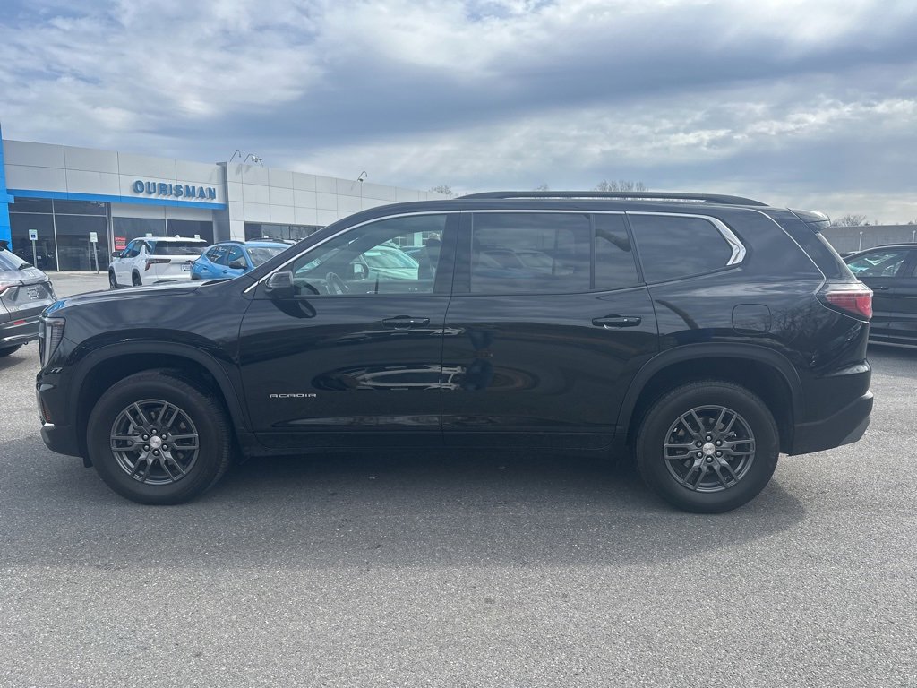 Used 2025 GMC Acadia Elevation image 8