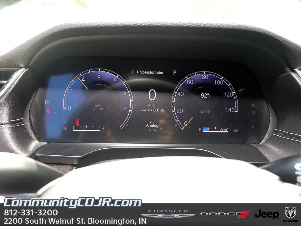 New 2025 Jeep Grand Cherokee Limited image 12