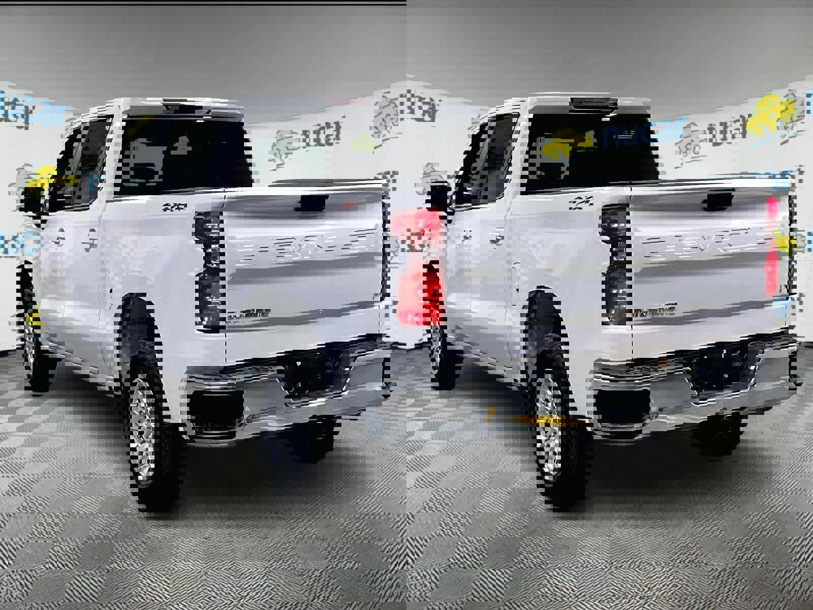 Used 2025 Chevrolet Silverado 1500 LT image 4