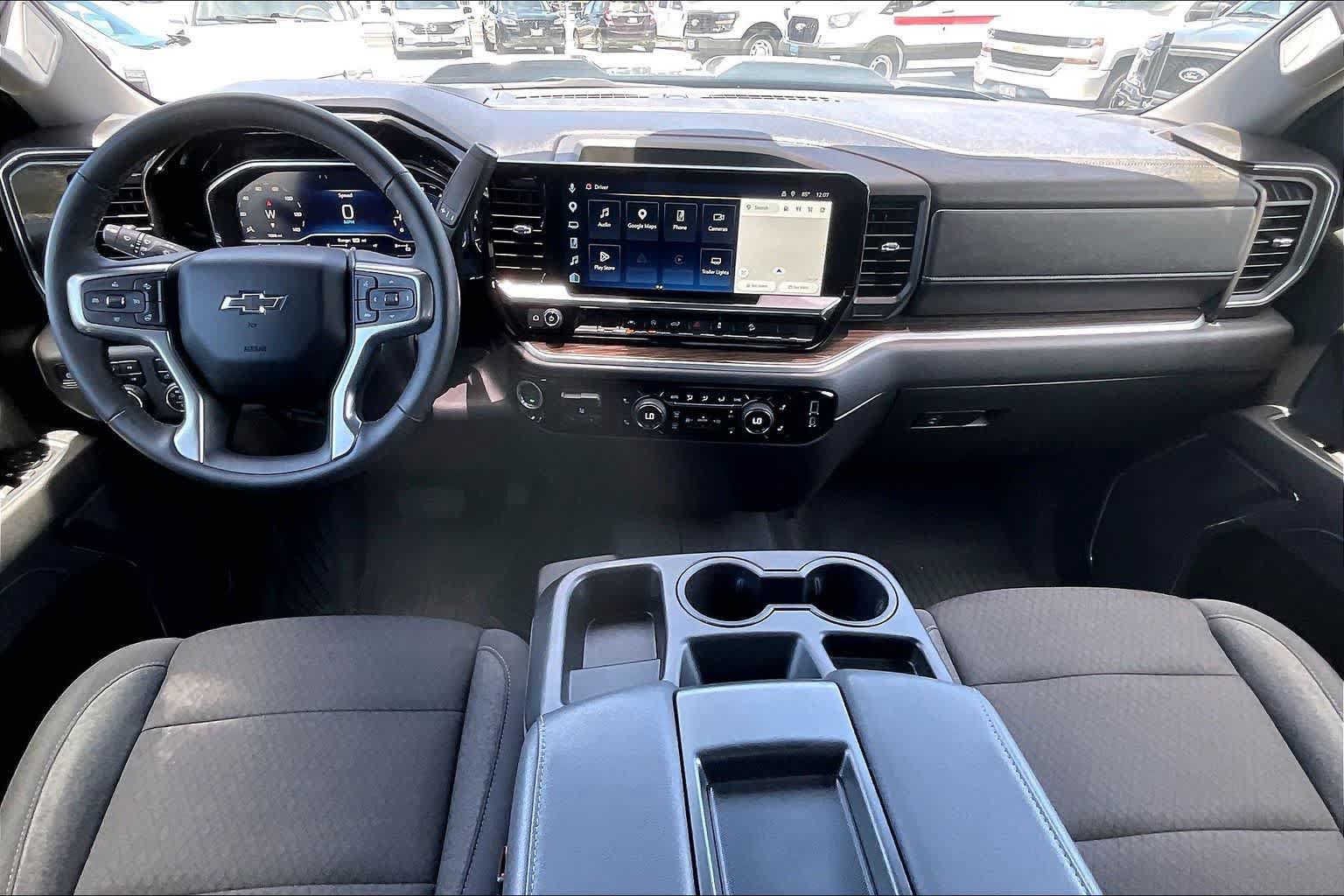 Used 2025 Chevrolet Silverado 1500 LT Trail Boss w/ Dark Appearance Package AWD/4WD image 10
