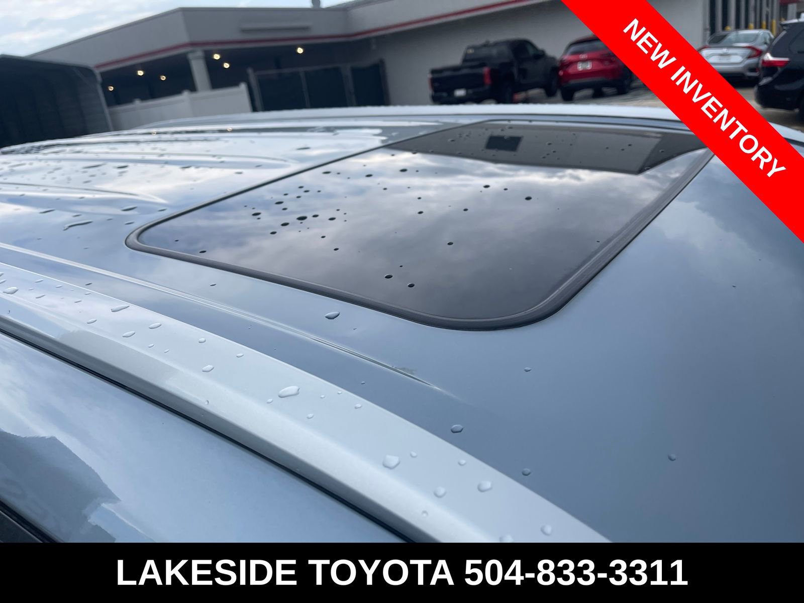 Used 2022 Toyota Highlander XLE FWD image 8
