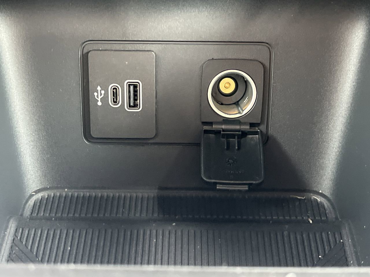 New 2026 Ford Explorer ST w/ Sun And Sound Package image 7