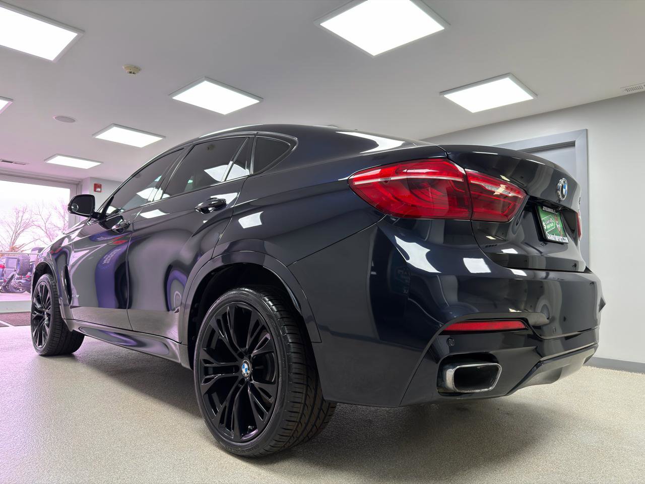 Used 2018 BMW X6 w/ Sports Activity Package image 5