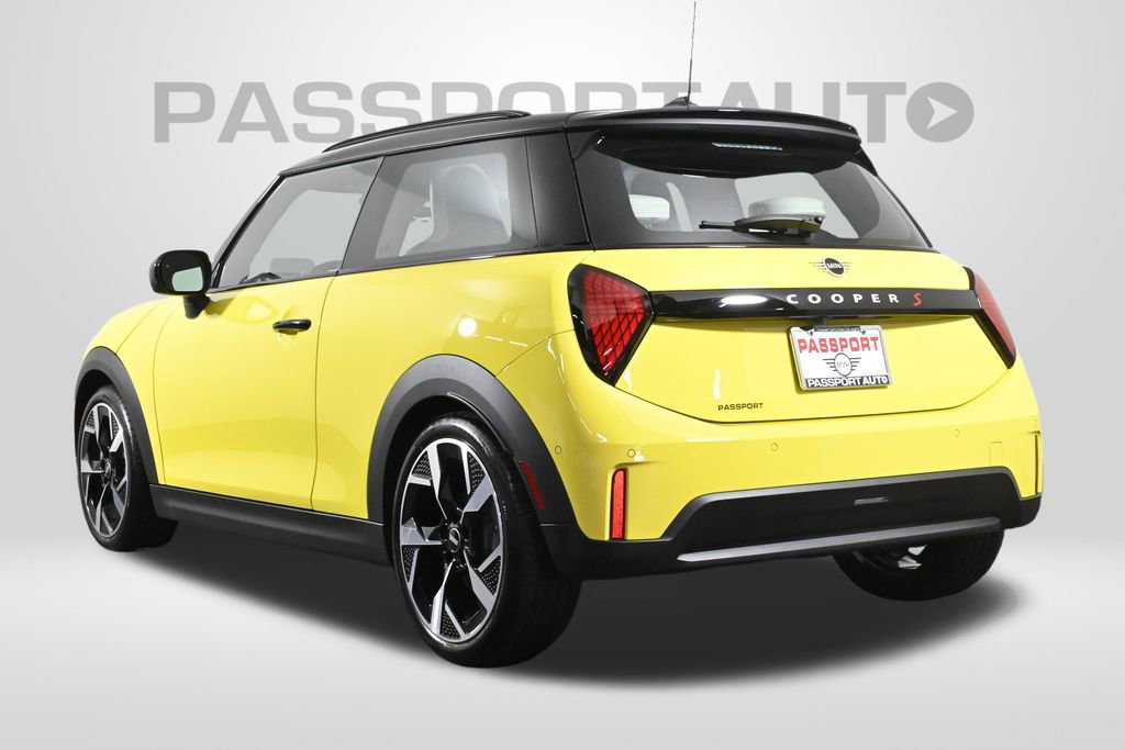 Certified 2025 MINI Cooper S image 6