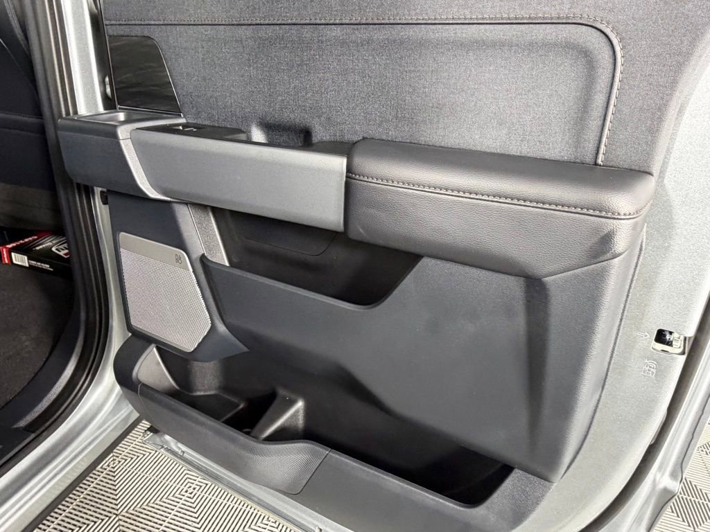 Used 2025 Ford F150 Lariat w/ FX4 Off-Road Package image 31