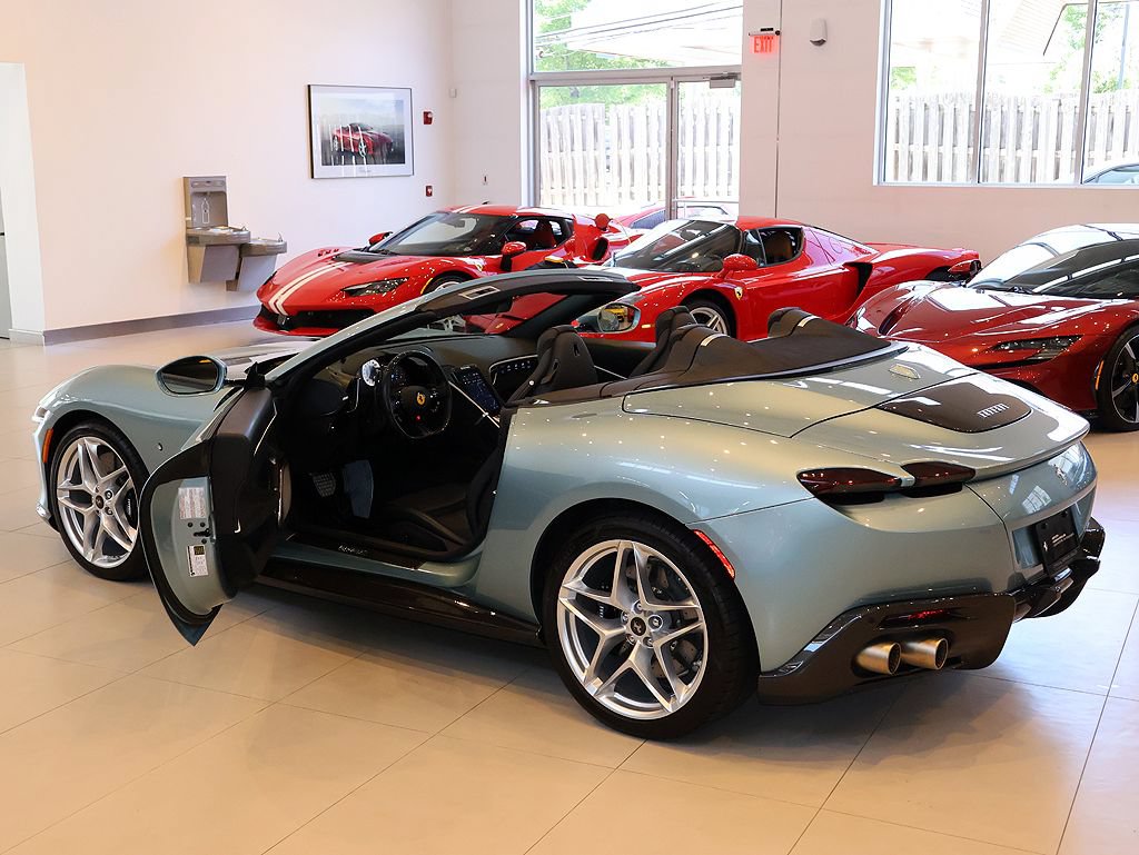 Certified 2024 Ferrari Roma Spider RWD image 59