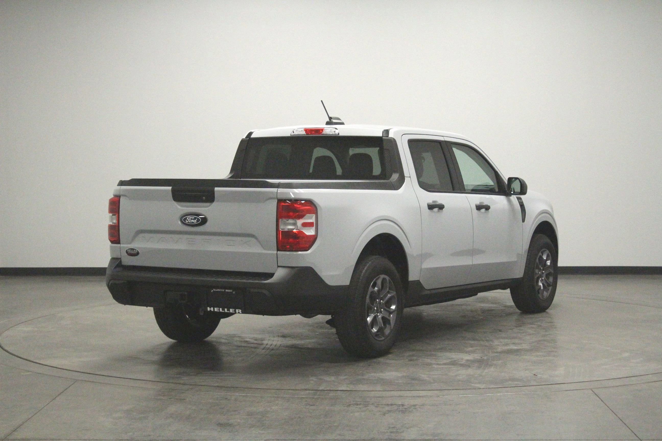 Used 2025 Ford Maverick XLT FWD image 8