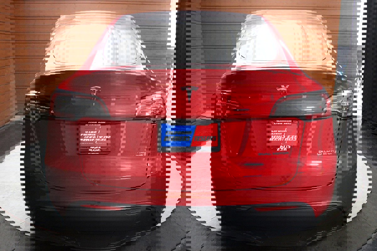 Used 2023 Tesla Model Y Long Range image 10