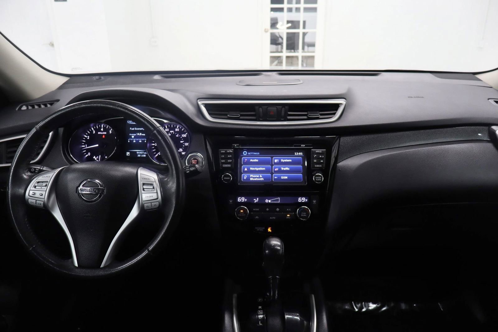 Used 2015 Nissan Rogue SL image 23