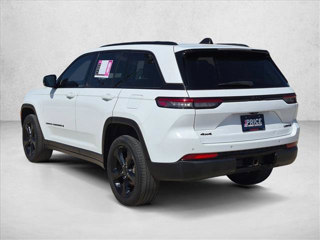 Used 2023 Jeep Grand Cherokee Limited w/ Black Appearance Package AWD/4WD image 8