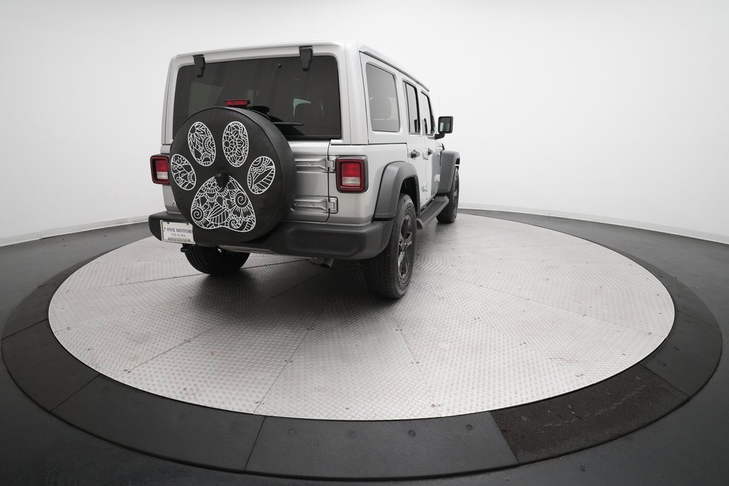 Used 2023 Jeep Wrangler Sport image 34