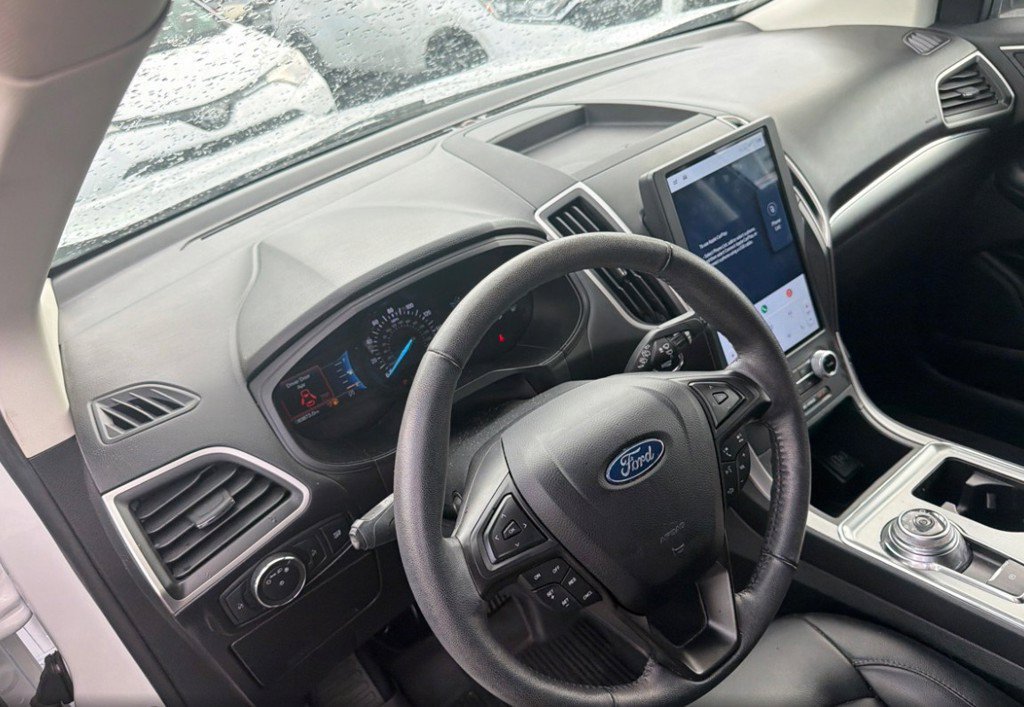 Used 2022 Ford Edge SEL AWD/4WD image 6