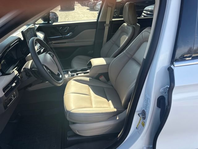 Used 2024 Lincoln Corsair FWD image 16