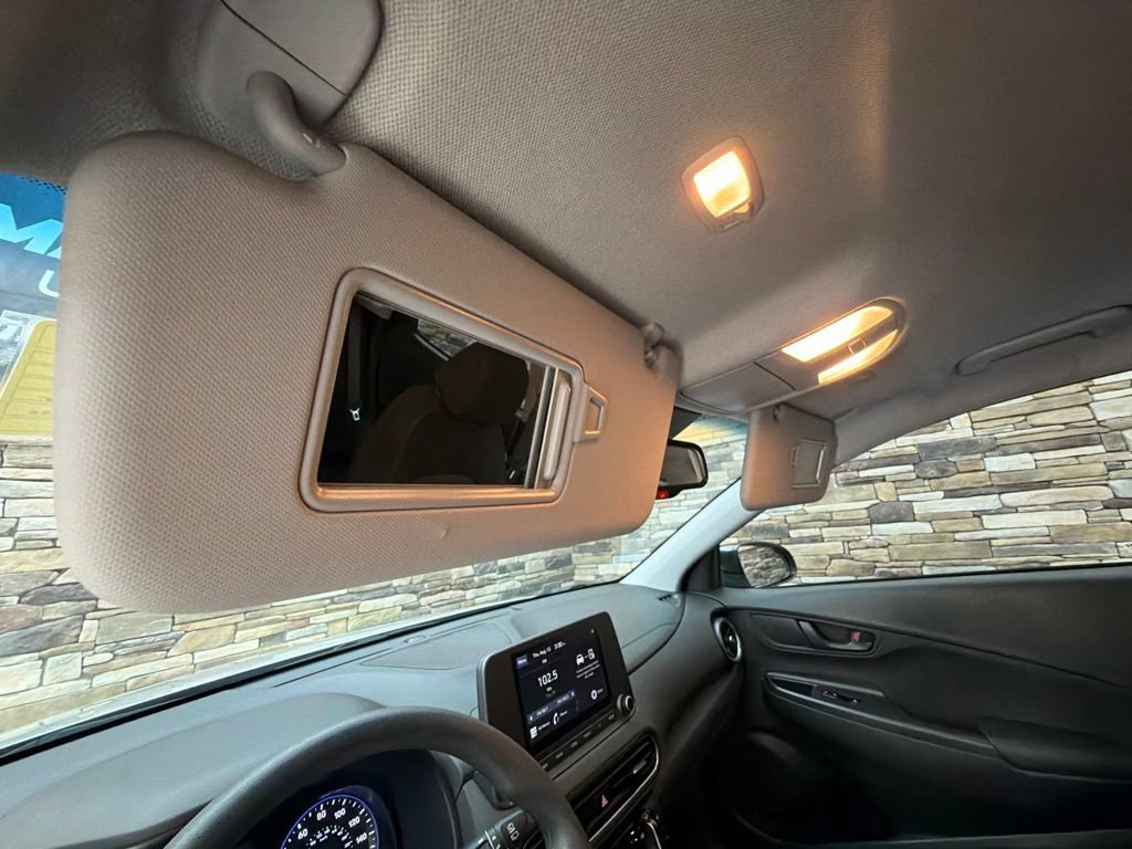Used 2023 Hyundai Kona SEL AWD/4WD image 33