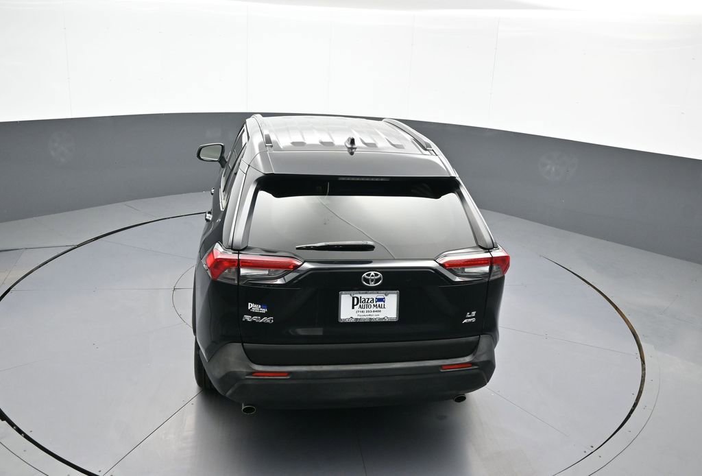 Used 2019 Toyota RAV4 LE w/ All Weather Liner Package AWD/4WD image 38