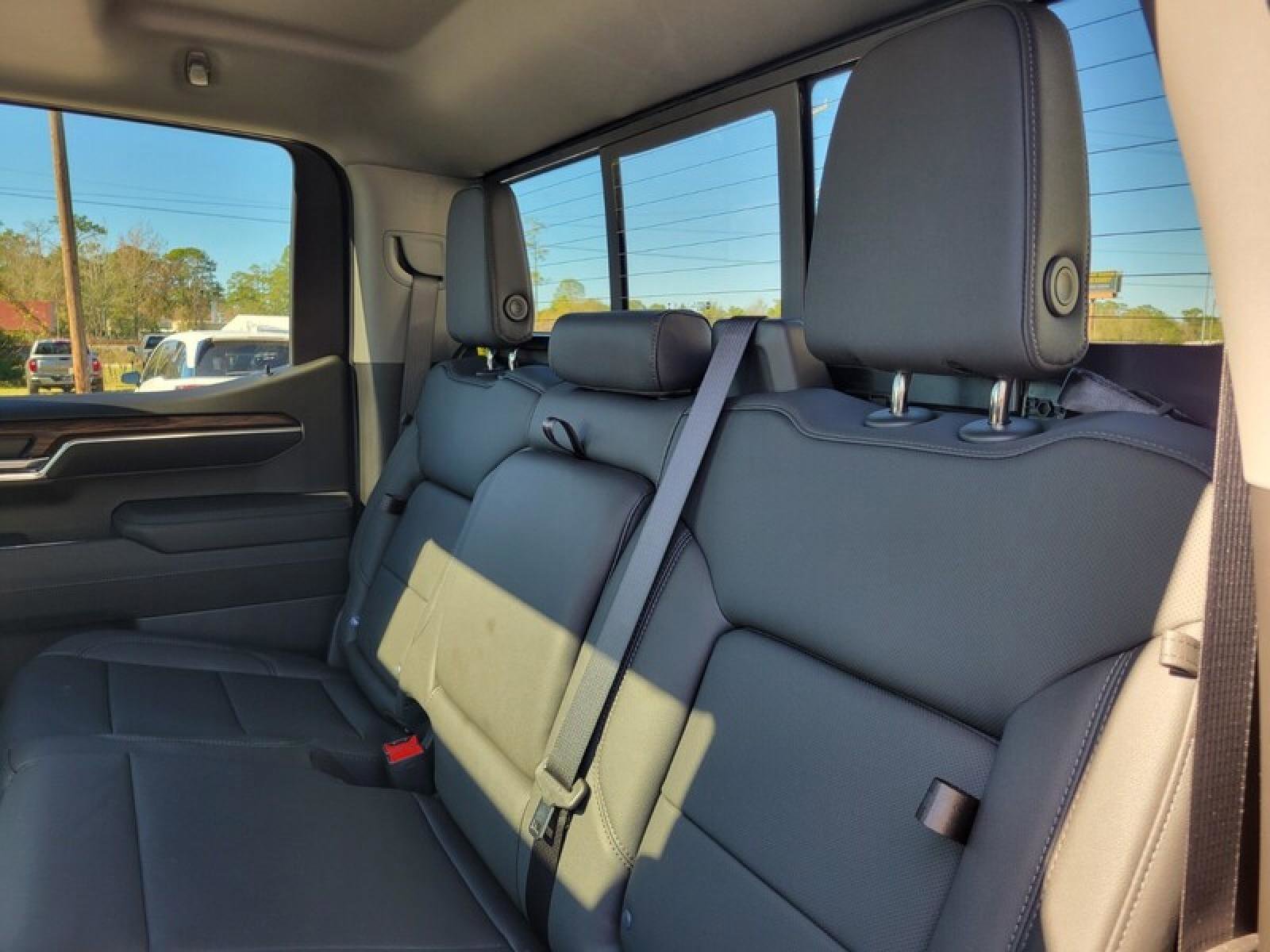 New 2026 GMC Sierra 1500 SLT w/ SLT Premium Plus Package image 27