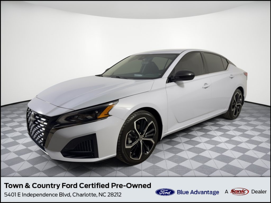 Used 2023 Nissan Altima 2.5 SR