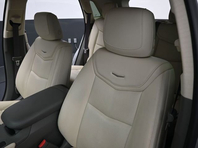 Used 2018 Cadillac XT5 Luxury w/ Driver Awareness Package image 13