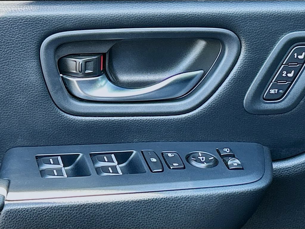 Used 2023 Honda Pilot Elite image 24