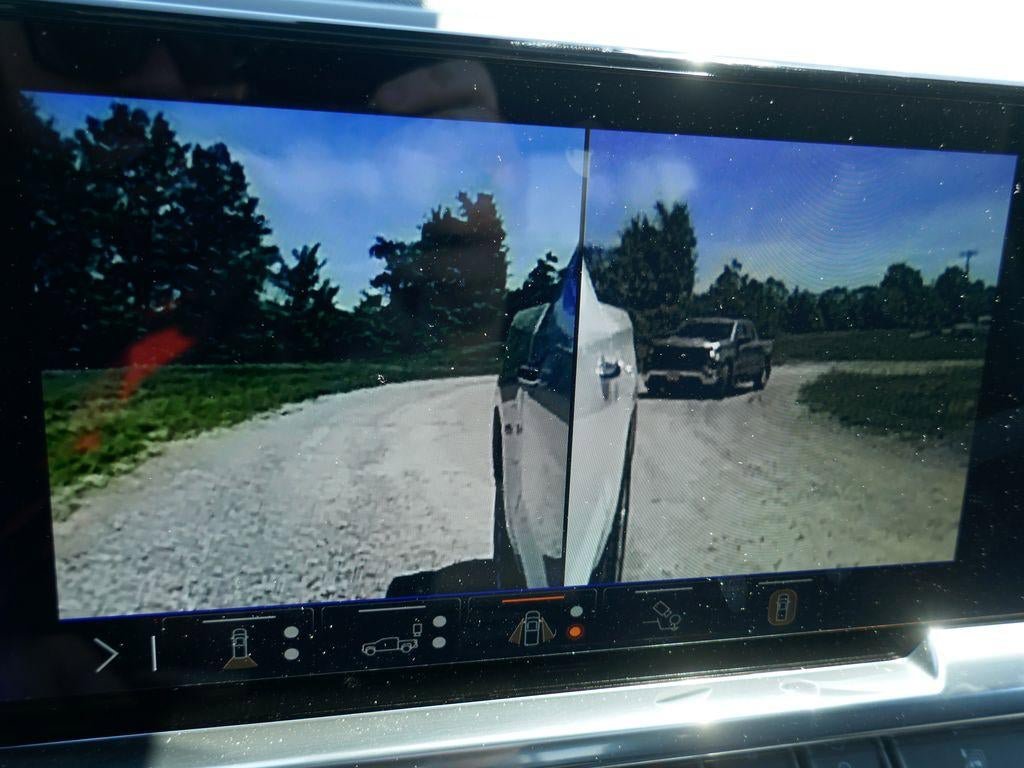 New 2026 Chevrolet Silverado 1500 LTZ w/ LTZ Premium Package AWD/4WD image 34