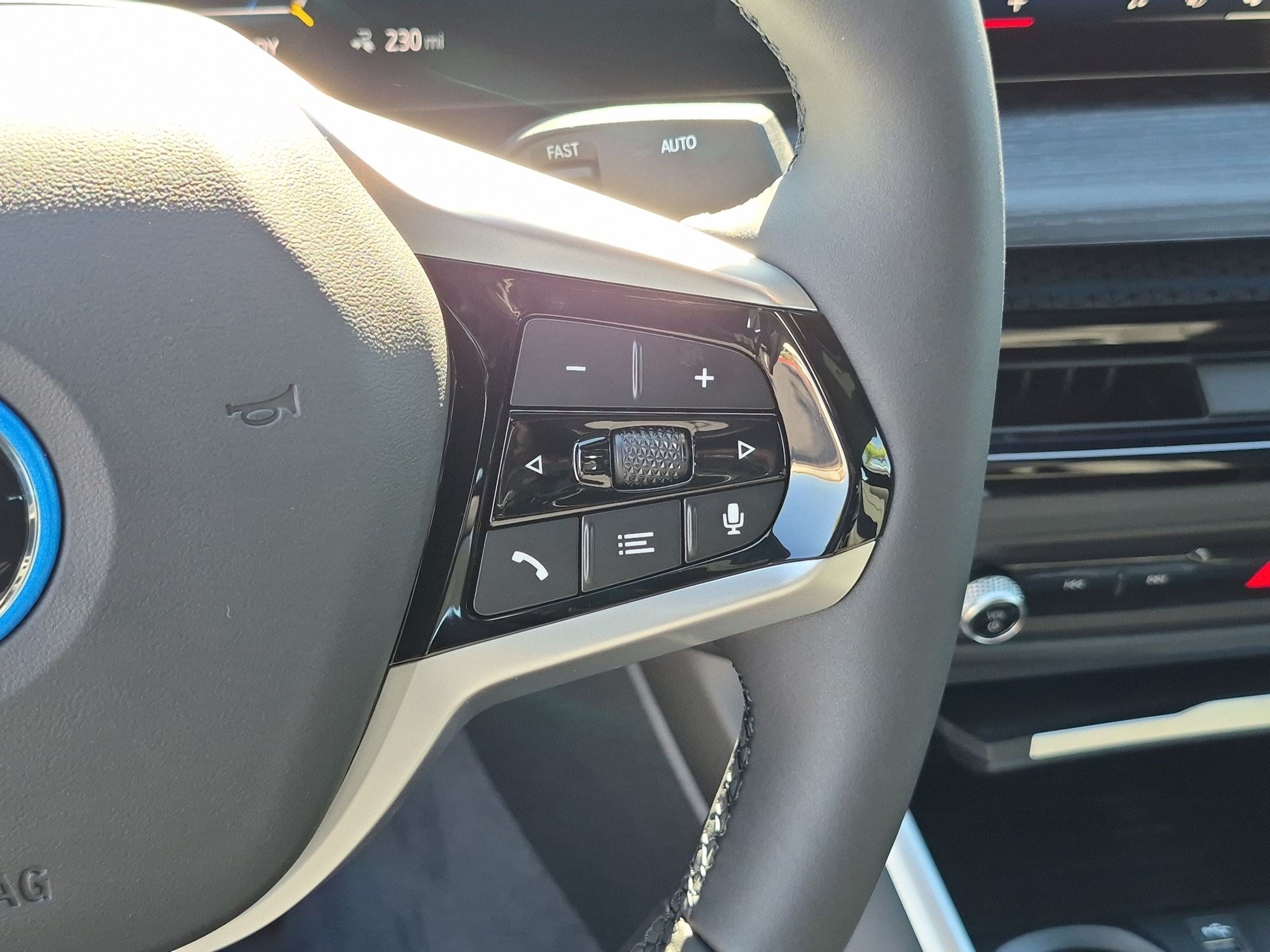 New 2026 BMW i4 eDrive40 w/ Parking Assistance Package RWD image 20