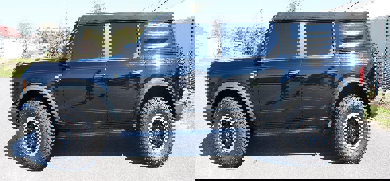 Used 2022 Ford Bronco Big Bend w/ Sasquatch Package image 2